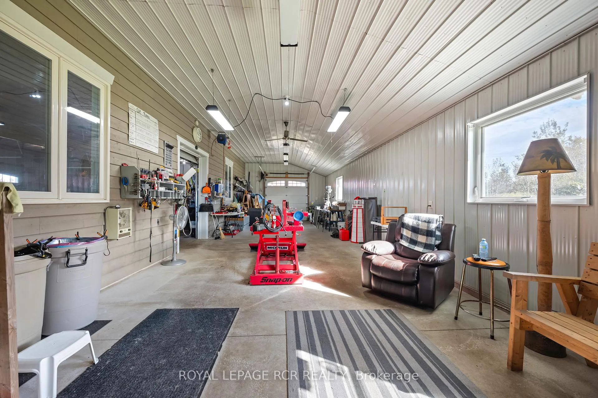 Photo 42 of 473516 County Rd 11, Amaranth, Rural Amaranth — HOMEH