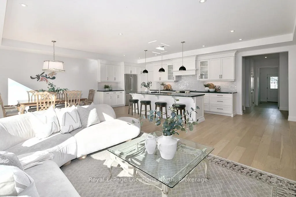 Photo 4 of Unit 4, 134 Landry Lane, Blue Mountains — HOMEH