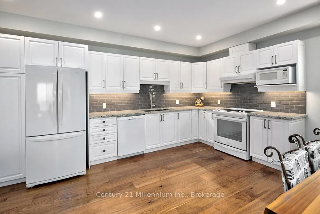 Photo 6 of Unit 302, 91 Raglan Street, Collingwood — HOMEH