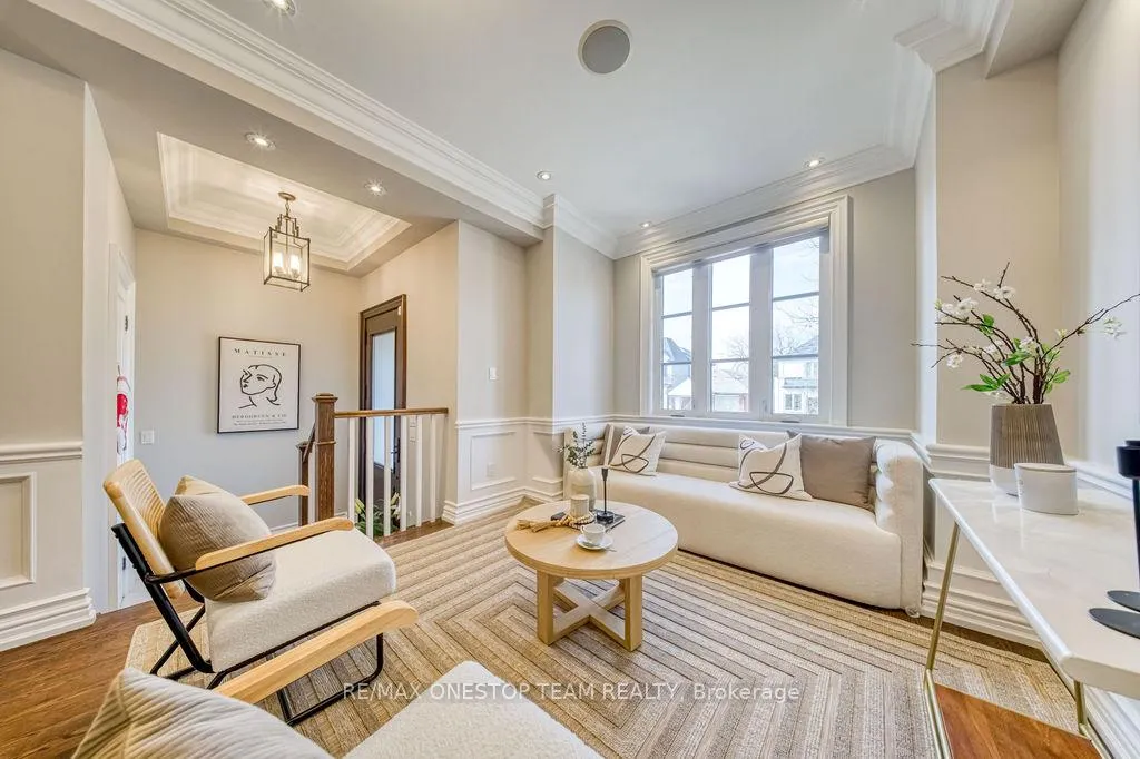 Photo 4 of 51 Jedburgh Road, Toronto, Lawrence Park North — HOMEH