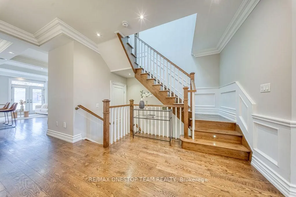 Photo 11 of 51 Jedburgh Road, Toronto, Lawrence Park North — HOMEH