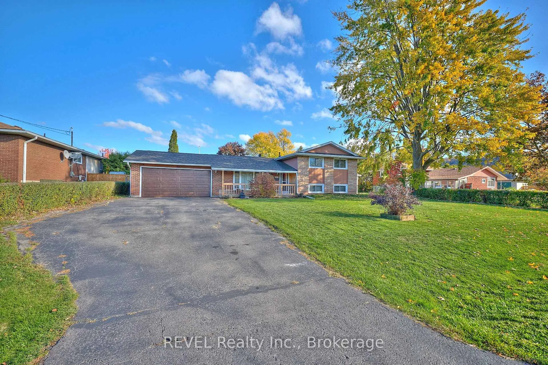 Photo 2 of 42 Emily Street, Grimsby, Grimsby West — HOMEH