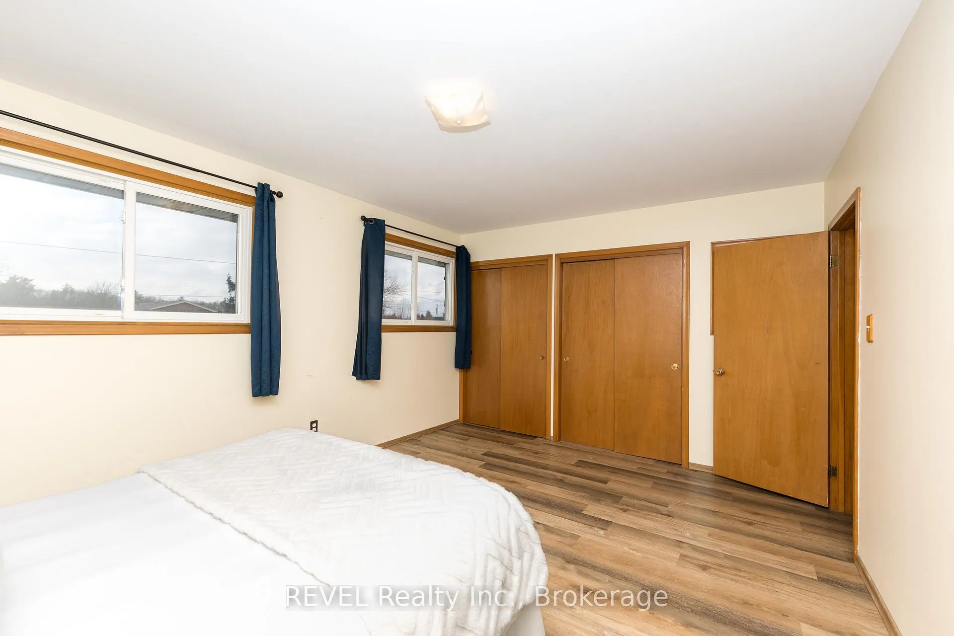 Photo 25 of 42 Emily Street, Grimsby, Grimsby West — HOMEH
