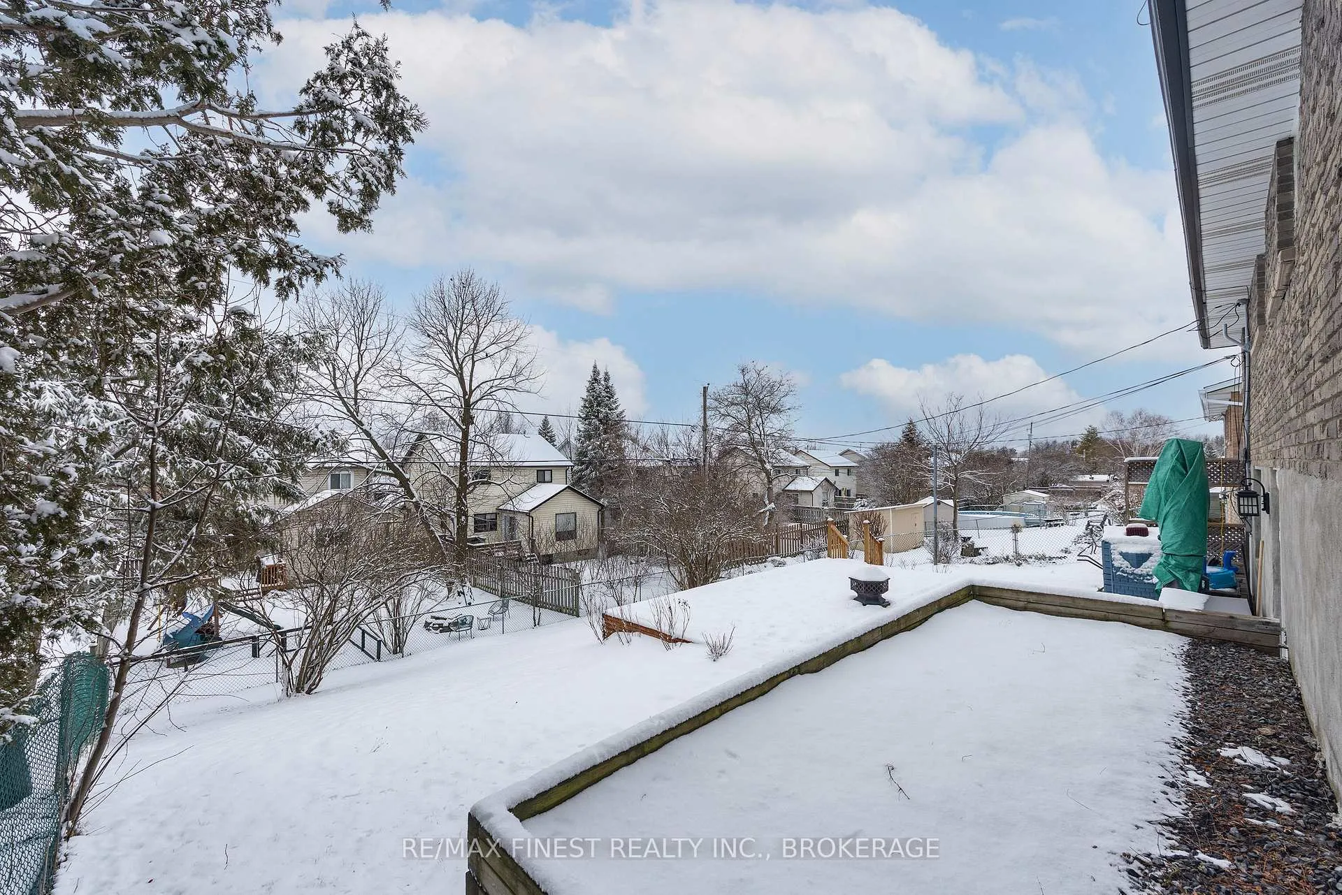 Photo 5 of 965 Lincoln Drive, Kingston, South of Taylor-Kidd Blvd — HOMEH