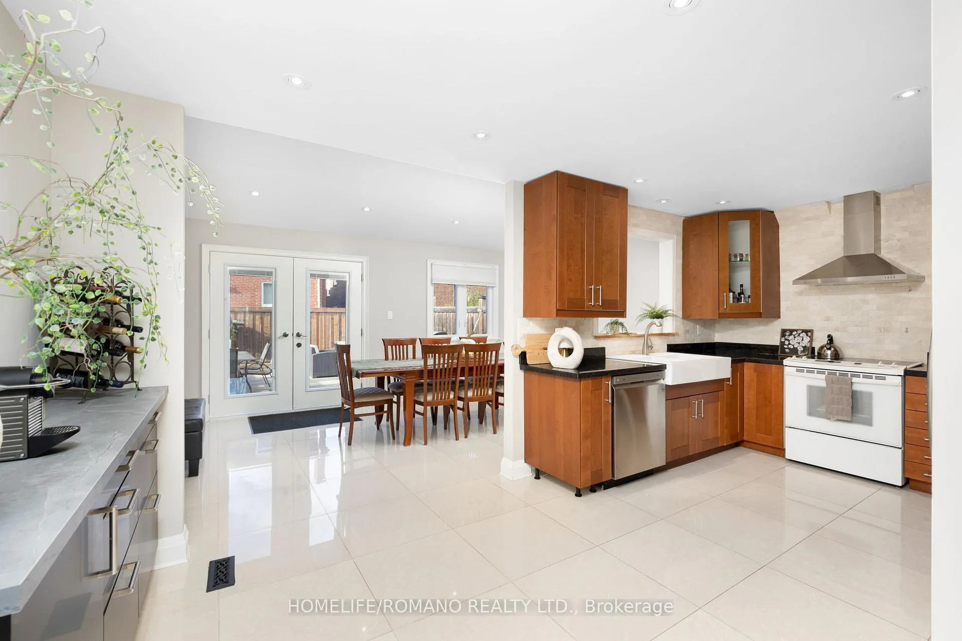 Photo 6 of 36 Brougham Drive, Vaughan, East Woodbridge — HOMEH