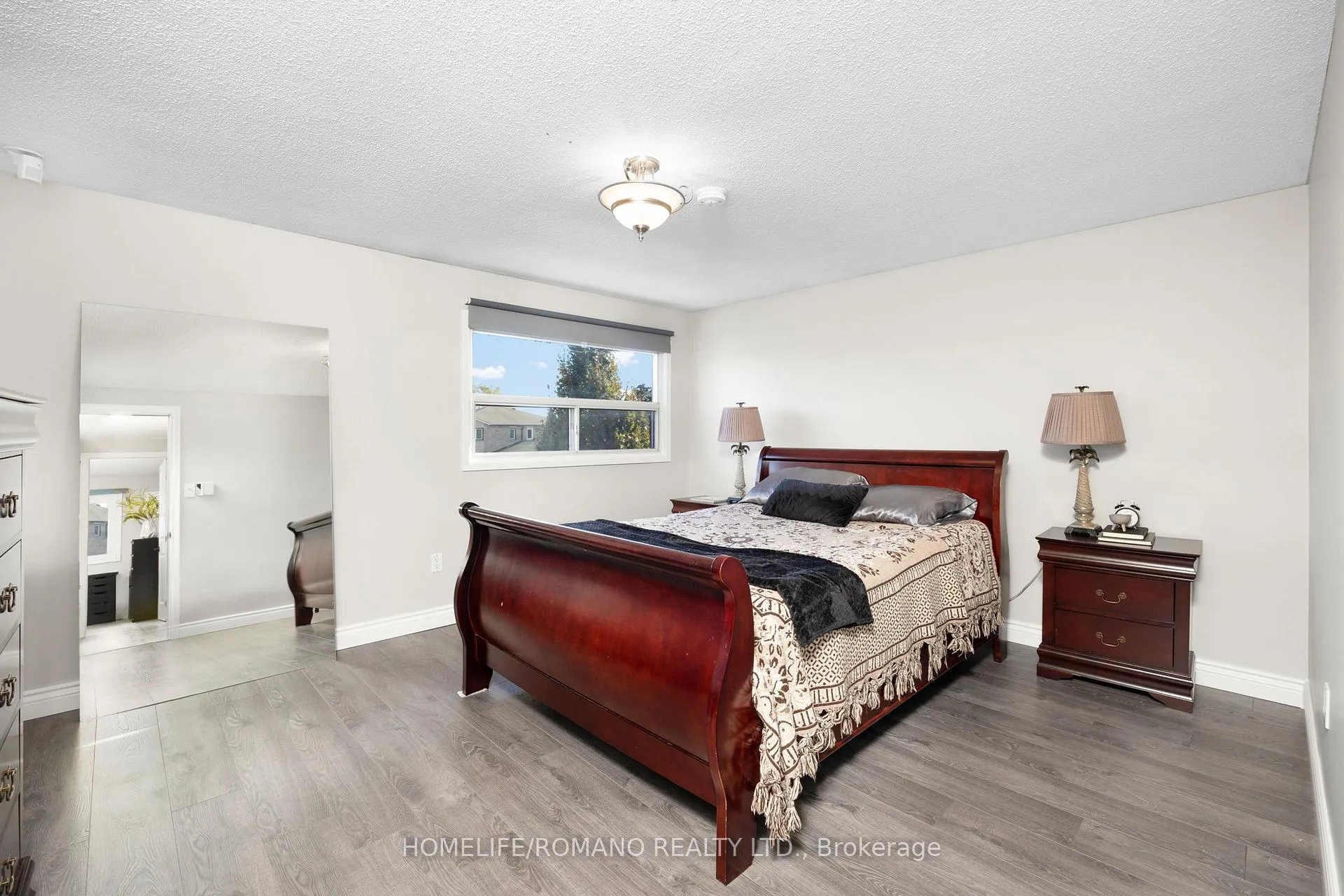 Photo 16 of 36 Brougham Drive, Vaughan, East Woodbridge — HOMEH