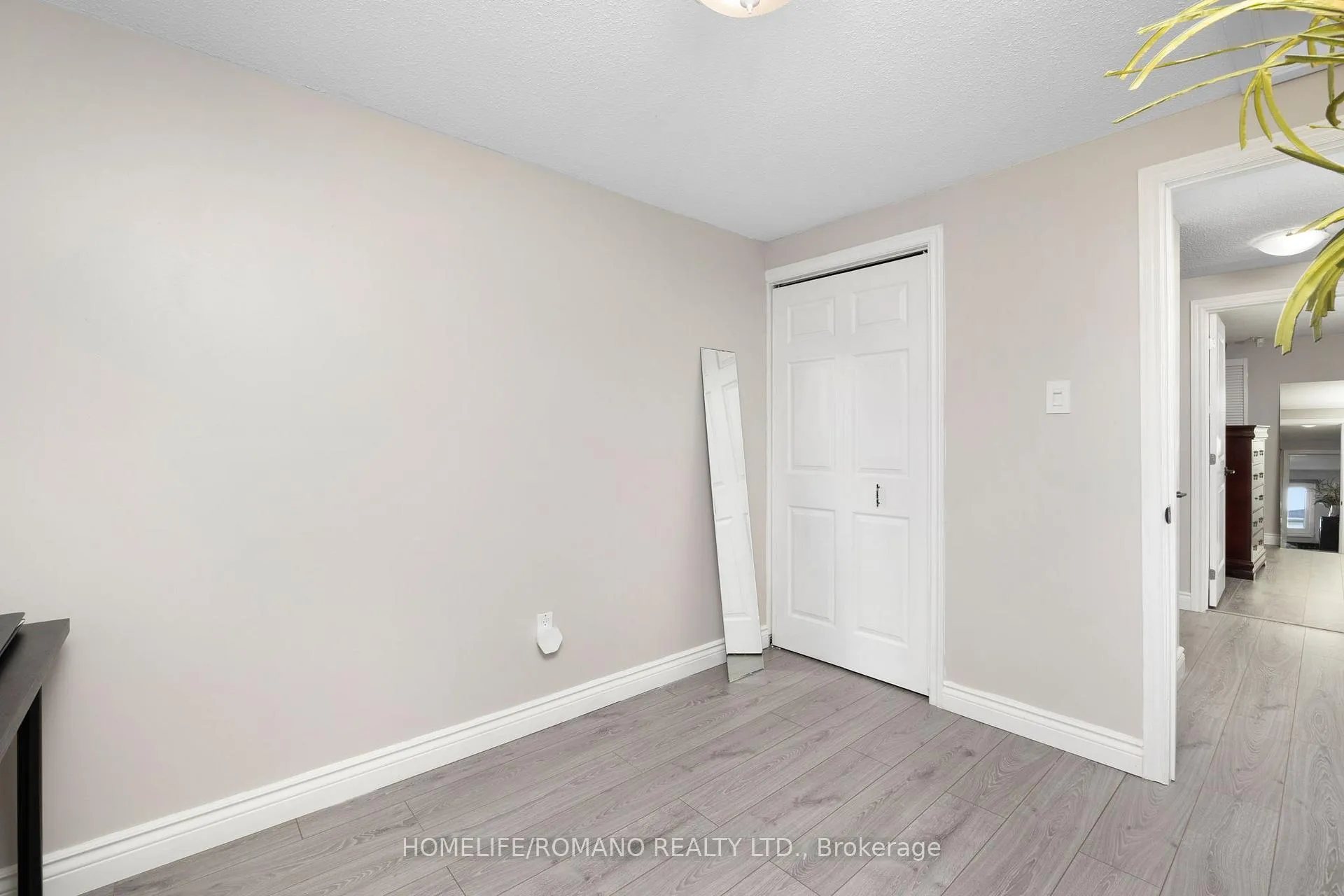 Photo 23 of 36 Brougham Drive, Vaughan, East Woodbridge — HOMEH