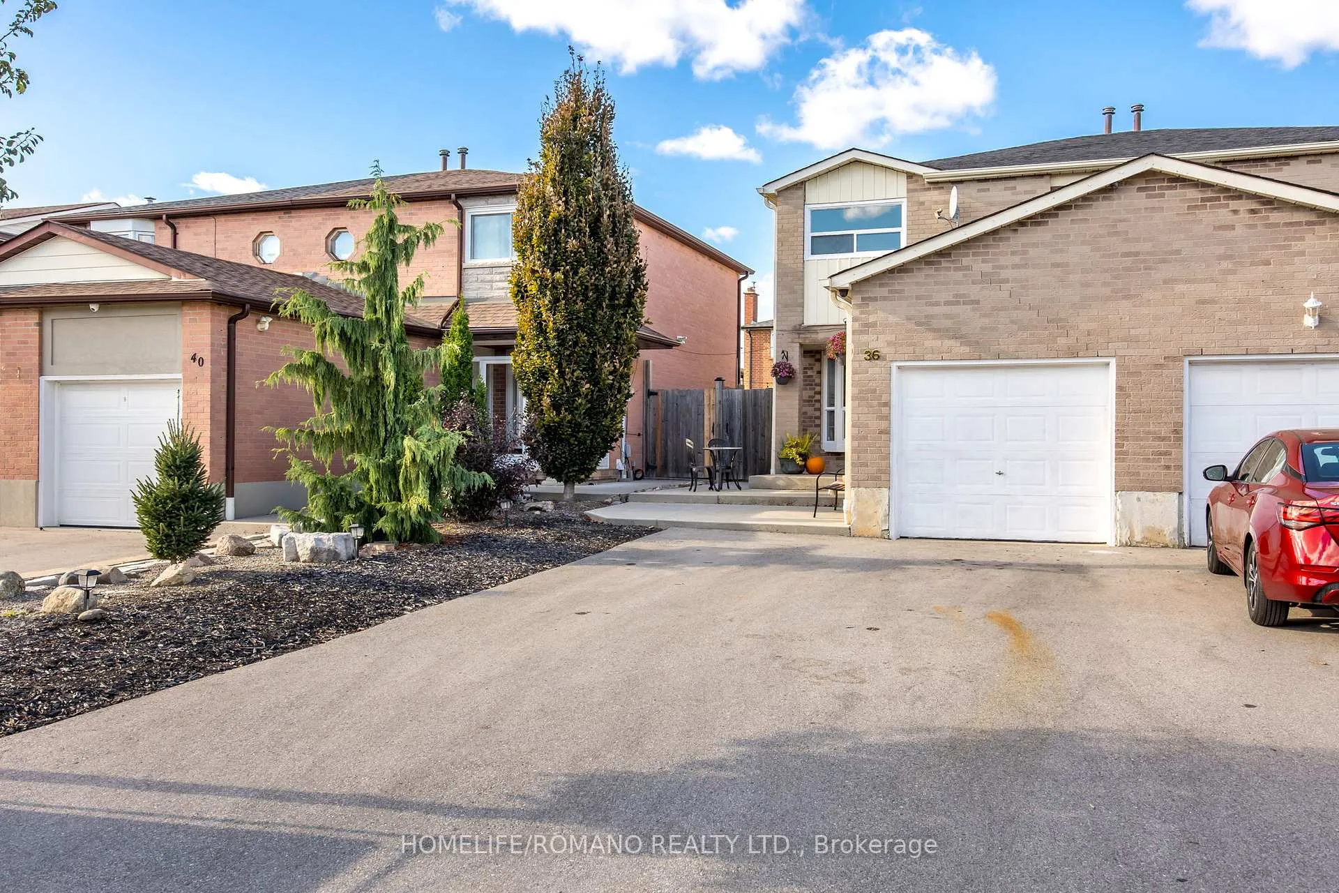 Photo 33 of 36 Brougham Drive, Vaughan, East Woodbridge — HOMEH