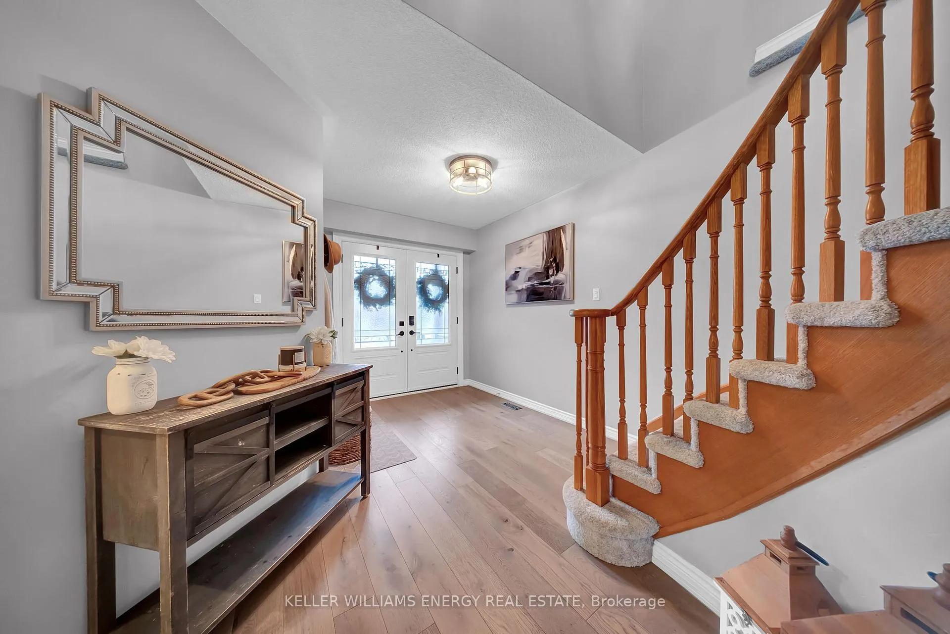 Photo 10 of 20 Hearthstone Crescent, Clarington, Courtice — HOMEH