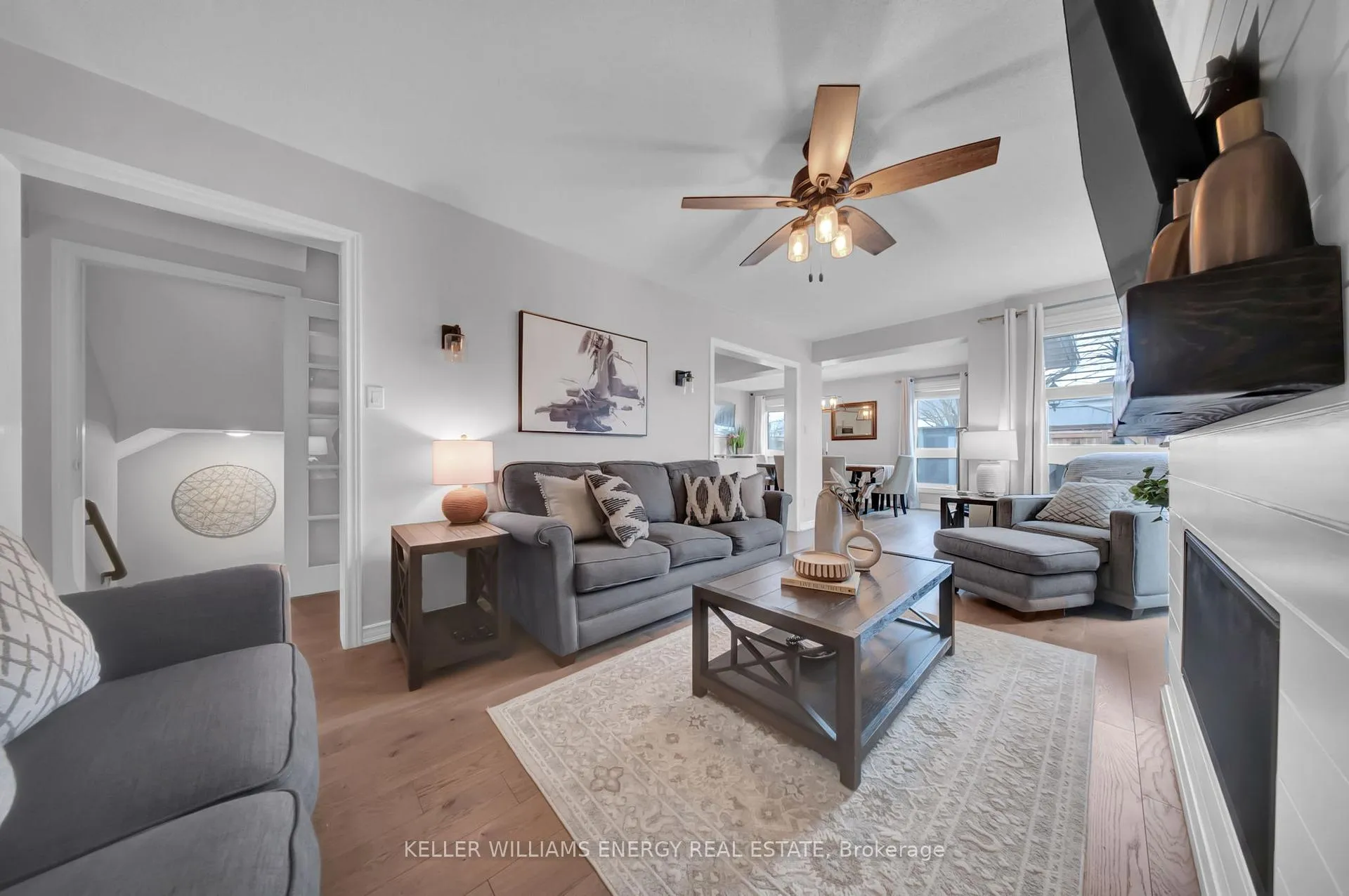 Photo 14 of 20 Hearthstone Crescent, Clarington, Courtice — HOMEH