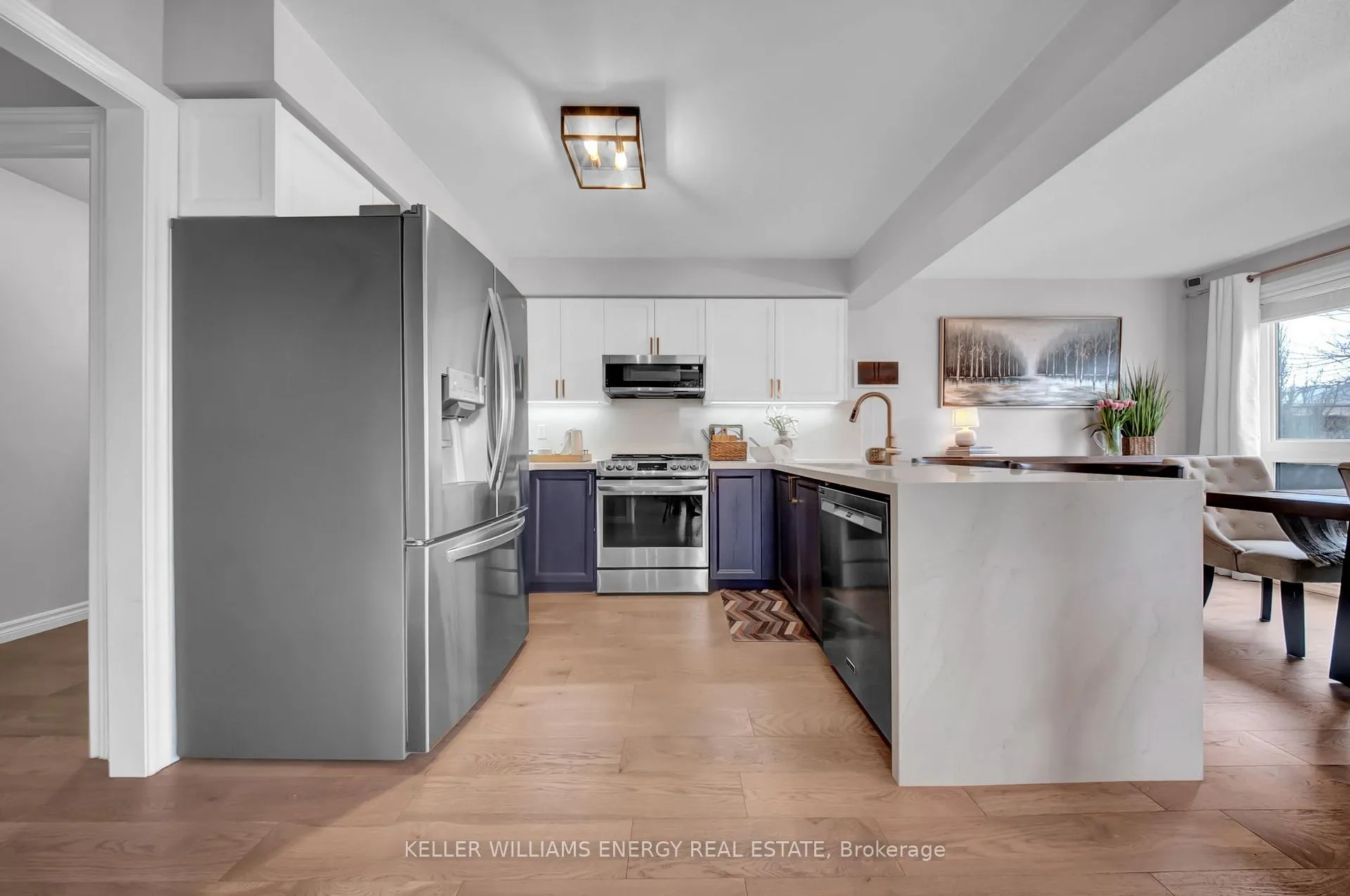 Photo 17 of 20 Hearthstone Crescent, Clarington, Courtice — HOMEH