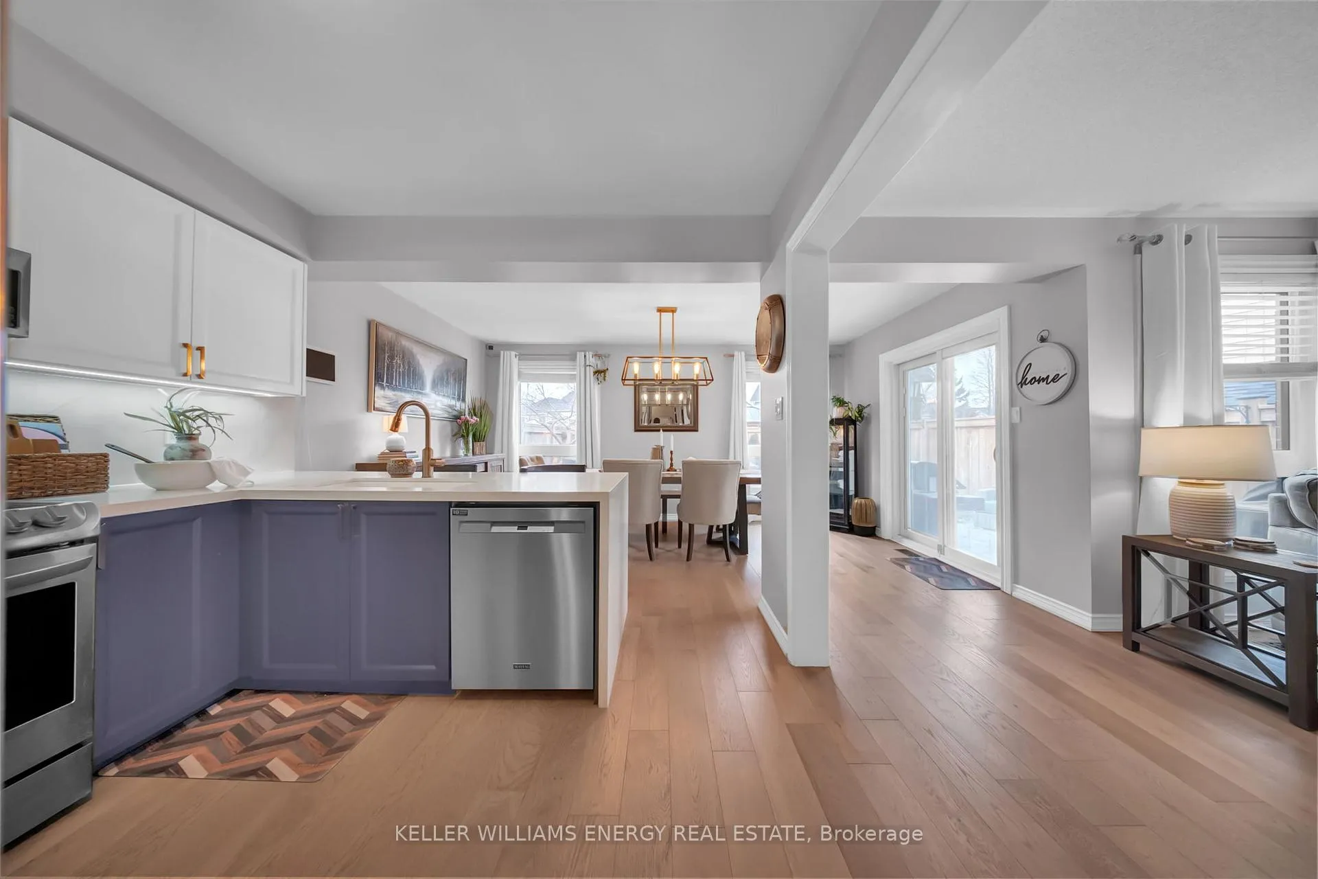 Photo 23 of 20 Hearthstone Crescent, Clarington, Courtice — HOMEH