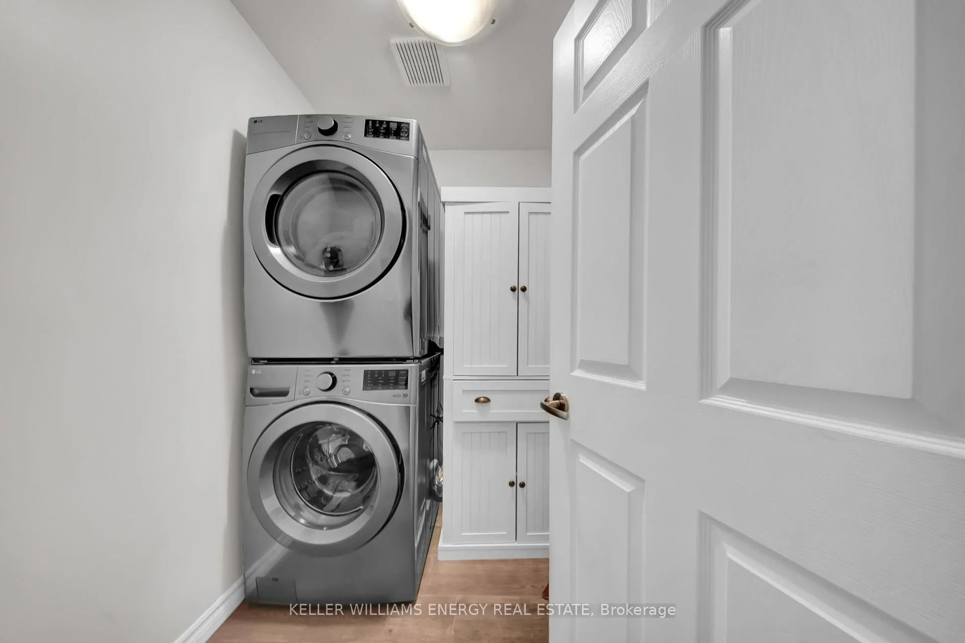 Photo 24 of 20 Hearthstone Crescent, Clarington, Courtice — HOMEH