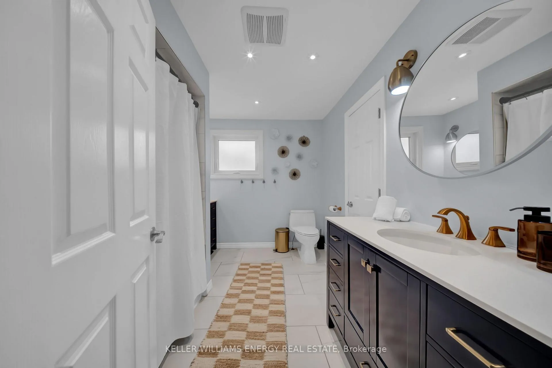 Photo 33 of 20 Hearthstone Crescent, Clarington, Courtice — HOMEH