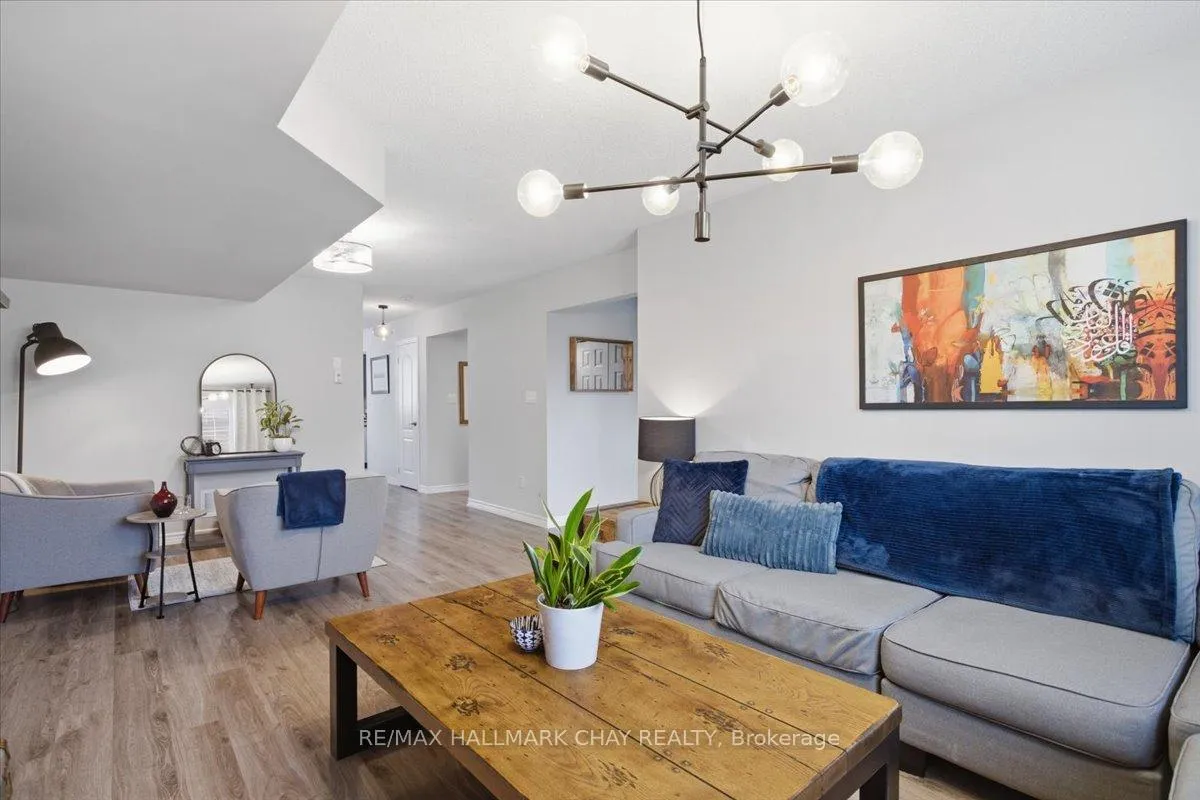 Photo 3 of Unit 12, 53 Ferndale Drive S, Barrie, Ardagh — HOMEH