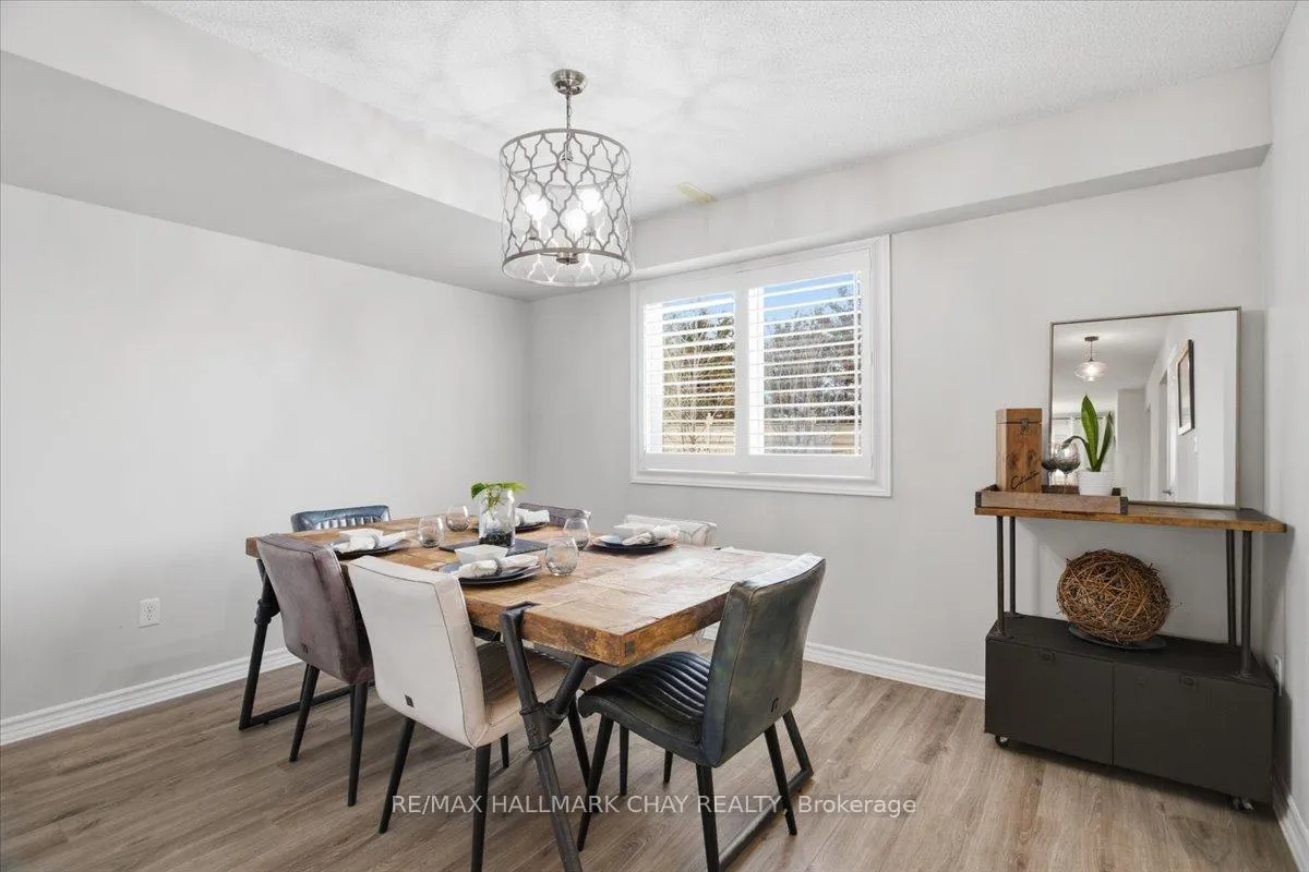 Photo 4 of Unit 12, 53 Ferndale Drive S, Barrie, Ardagh — HOMEH