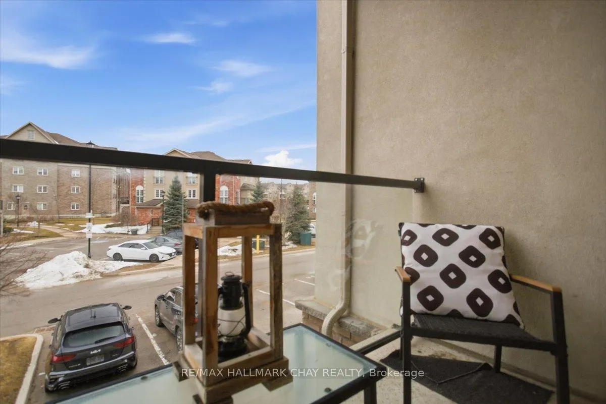 Photo 8 of Unit 12, 53 Ferndale Drive S, Barrie, Ardagh — HOMEH
