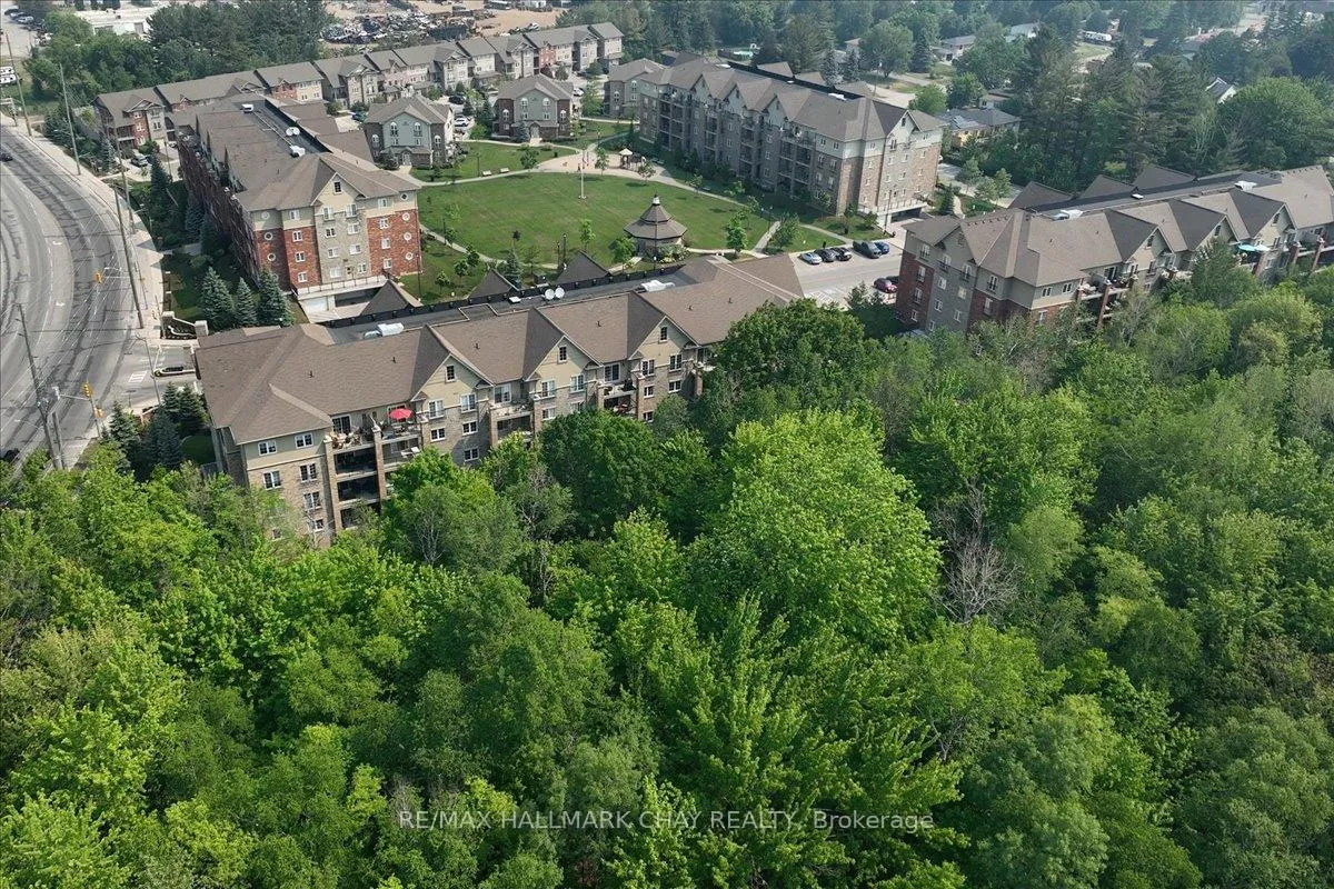 Photo 16 of Unit 12, 53 Ferndale Drive S, Barrie, Ardagh — HOMEH