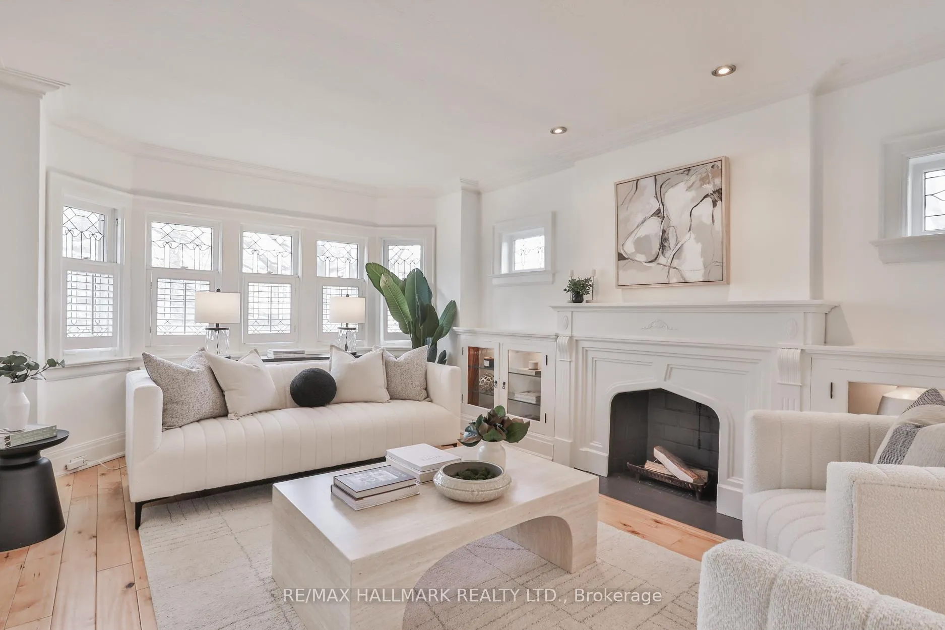 Photo 3 of 121 Castlewood Road, Toronto, Lawrence Park South — HOMEH