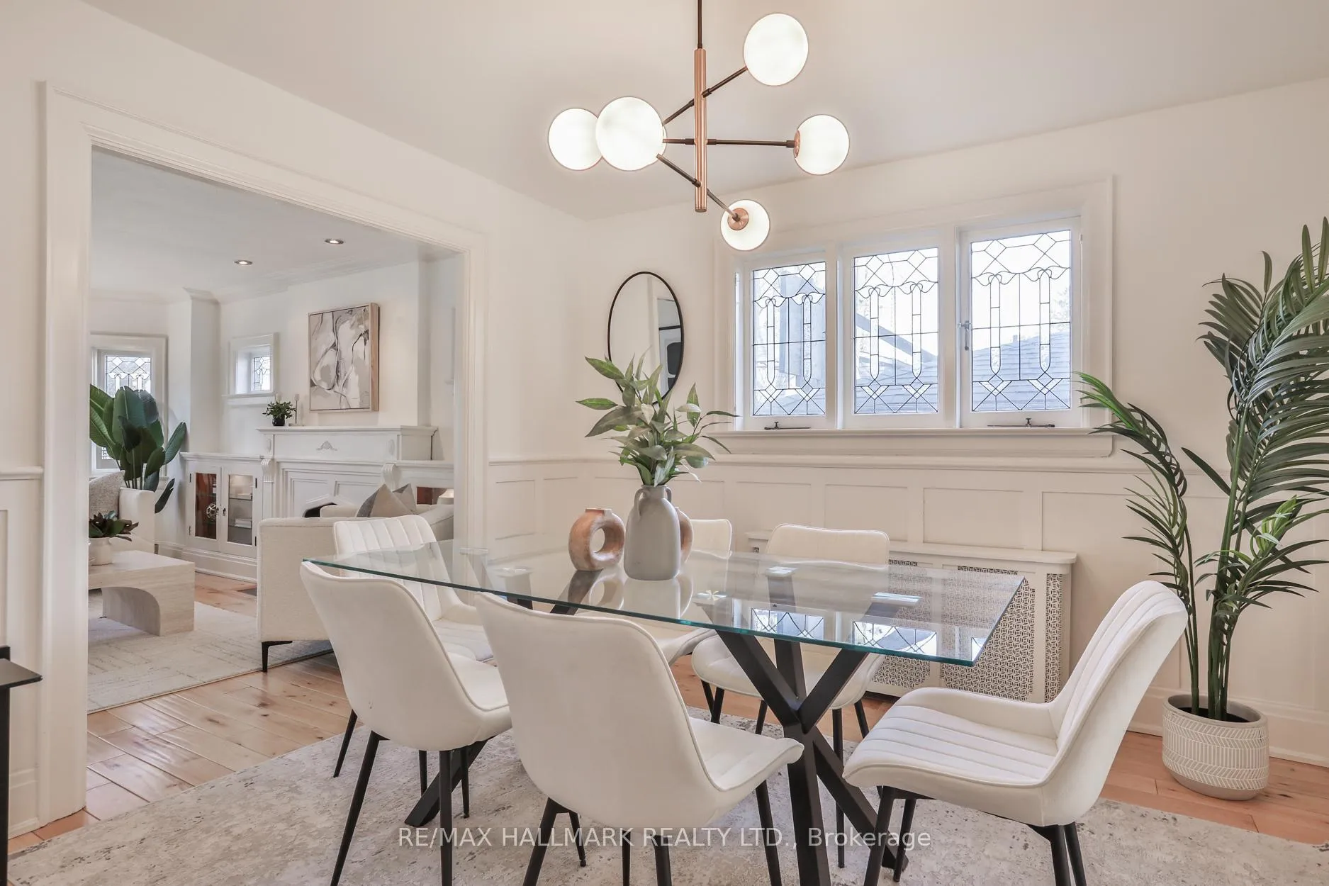 Photo 5 of 121 Castlewood Road, Toronto, Lawrence Park South — HOMEH