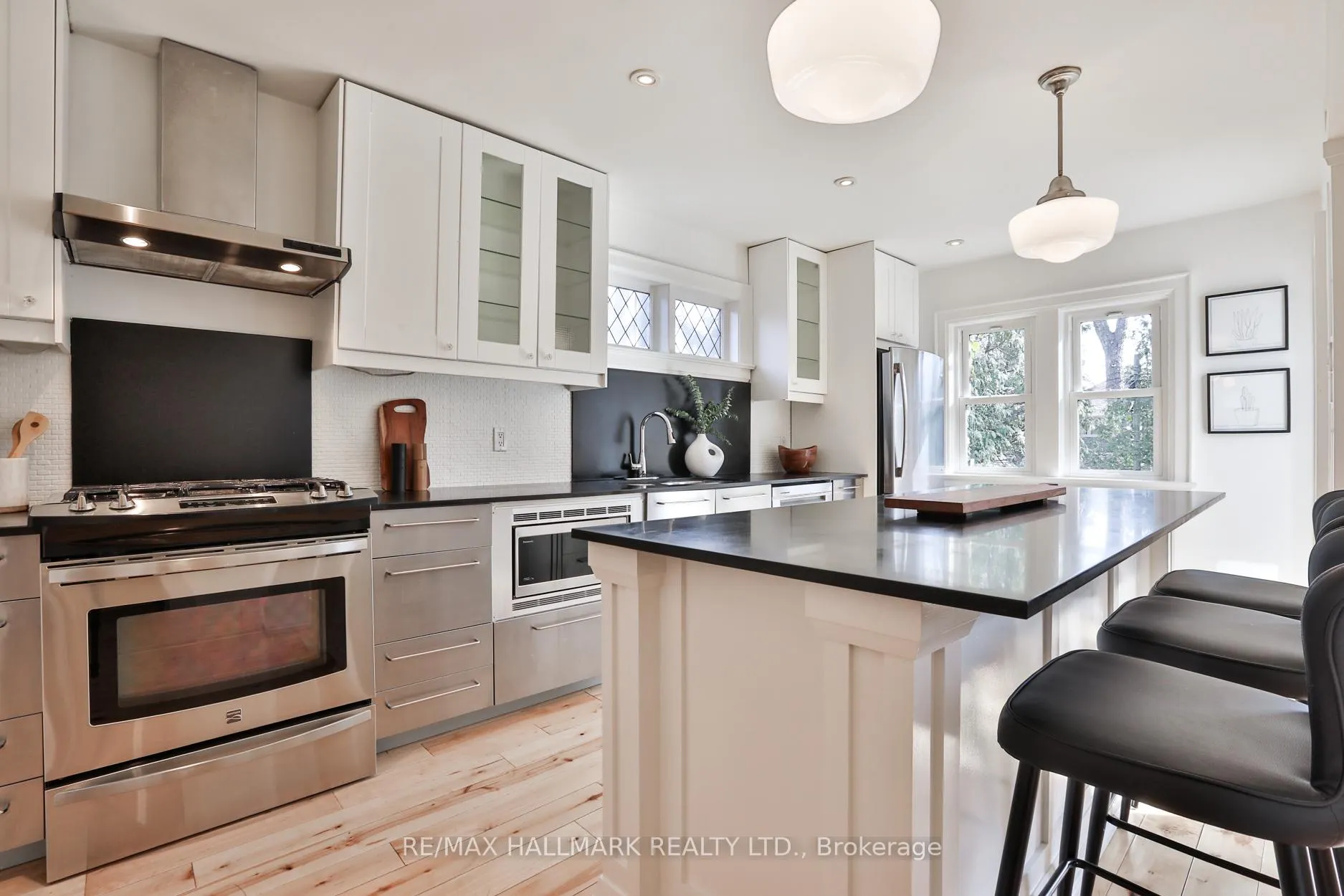 Photo 8 of 121 Castlewood Road, Toronto, Lawrence Park South — HOMEH