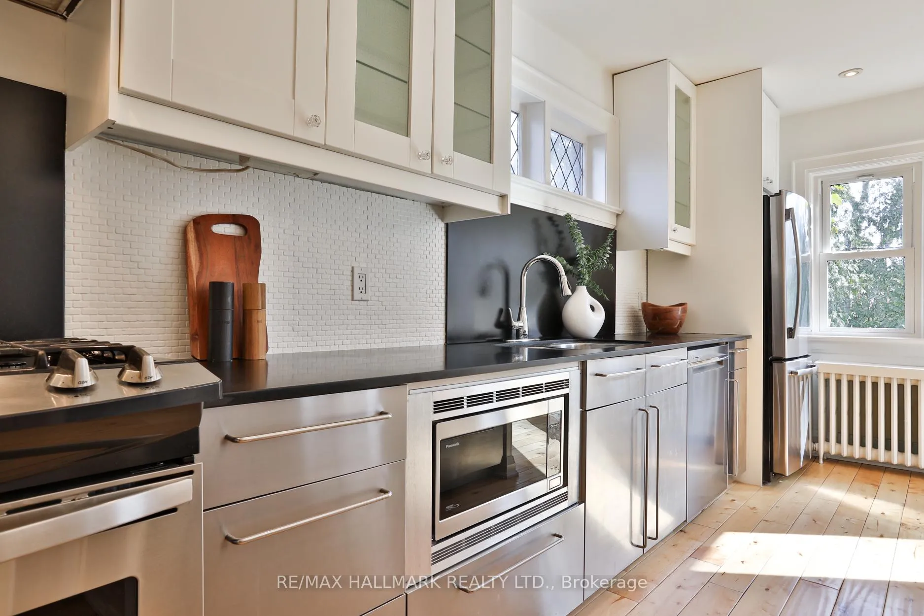 Photo 9 of 121 Castlewood Road, Toronto, Lawrence Park South — HOMEH