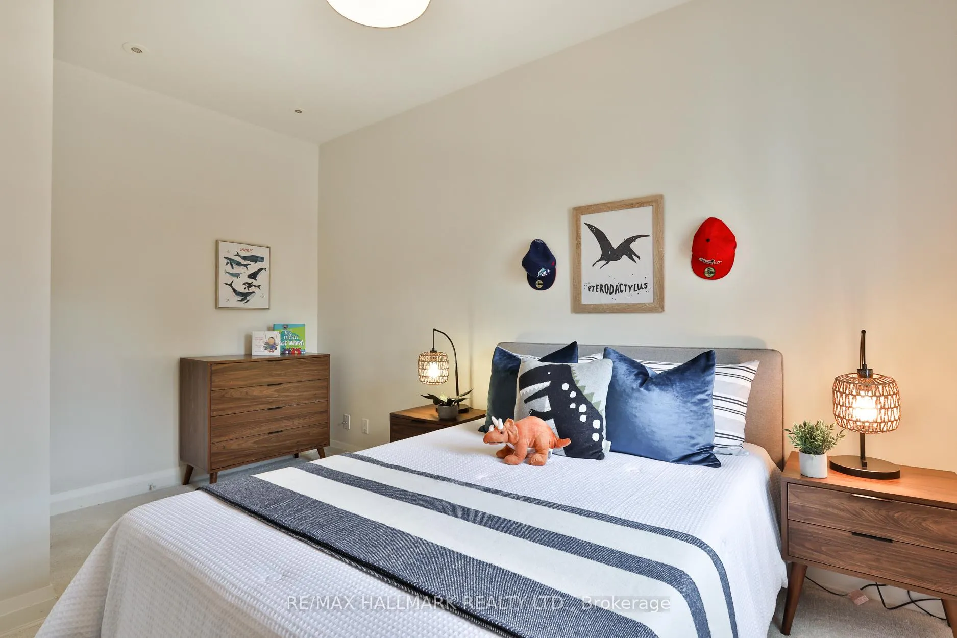 Photo 22 of 121 Castlewood Road, Toronto, Lawrence Park South — HOMEH
