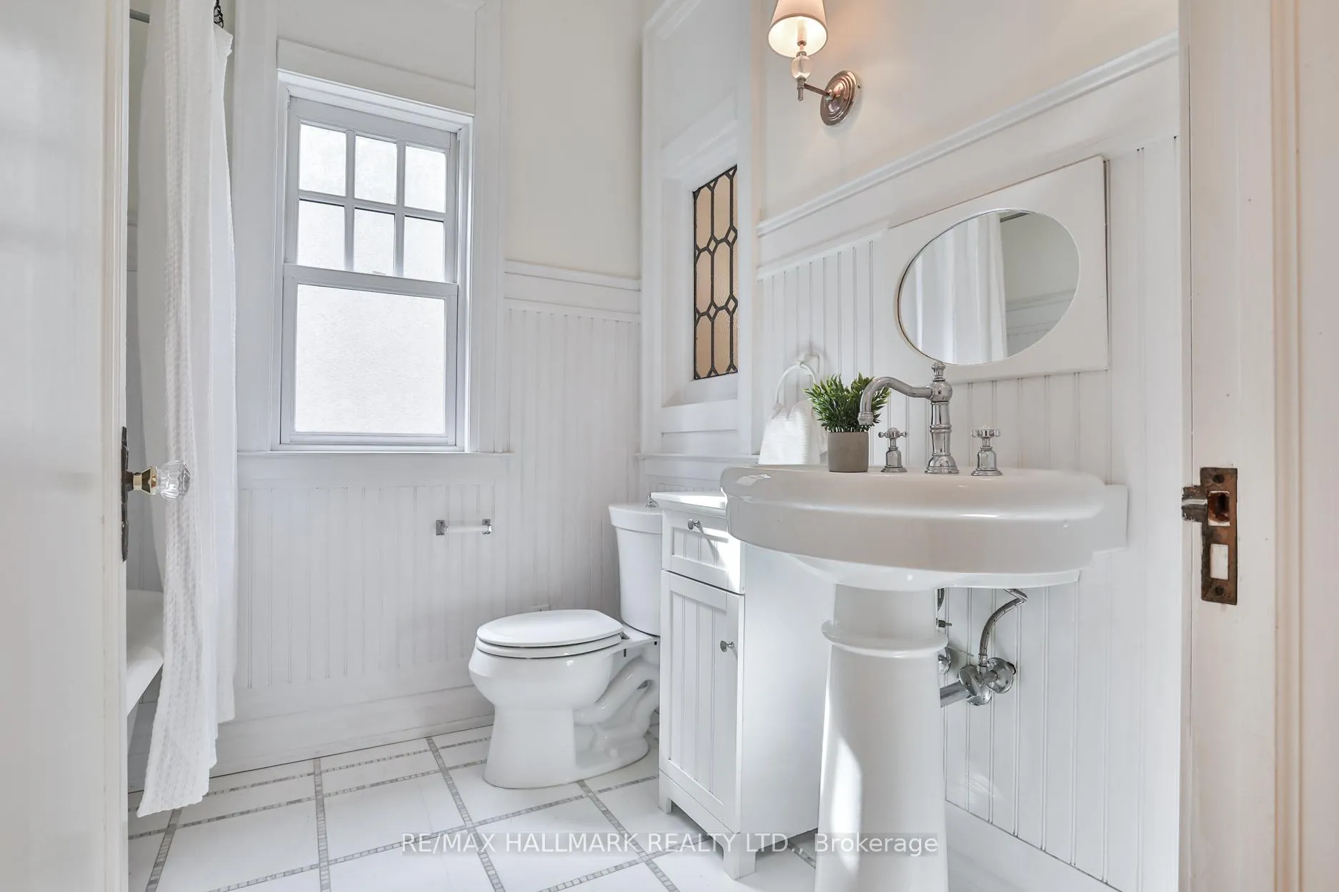Photo 26 of 121 Castlewood Road, Toronto, Lawrence Park South — HOMEH