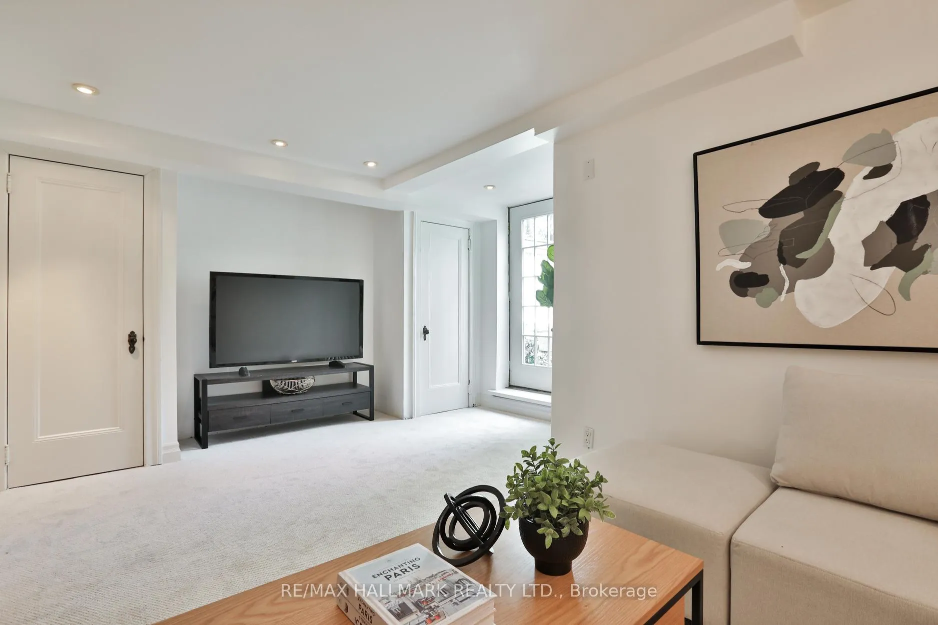 Photo 36 of 121 Castlewood Road, Toronto, Lawrence Park South — HOMEH