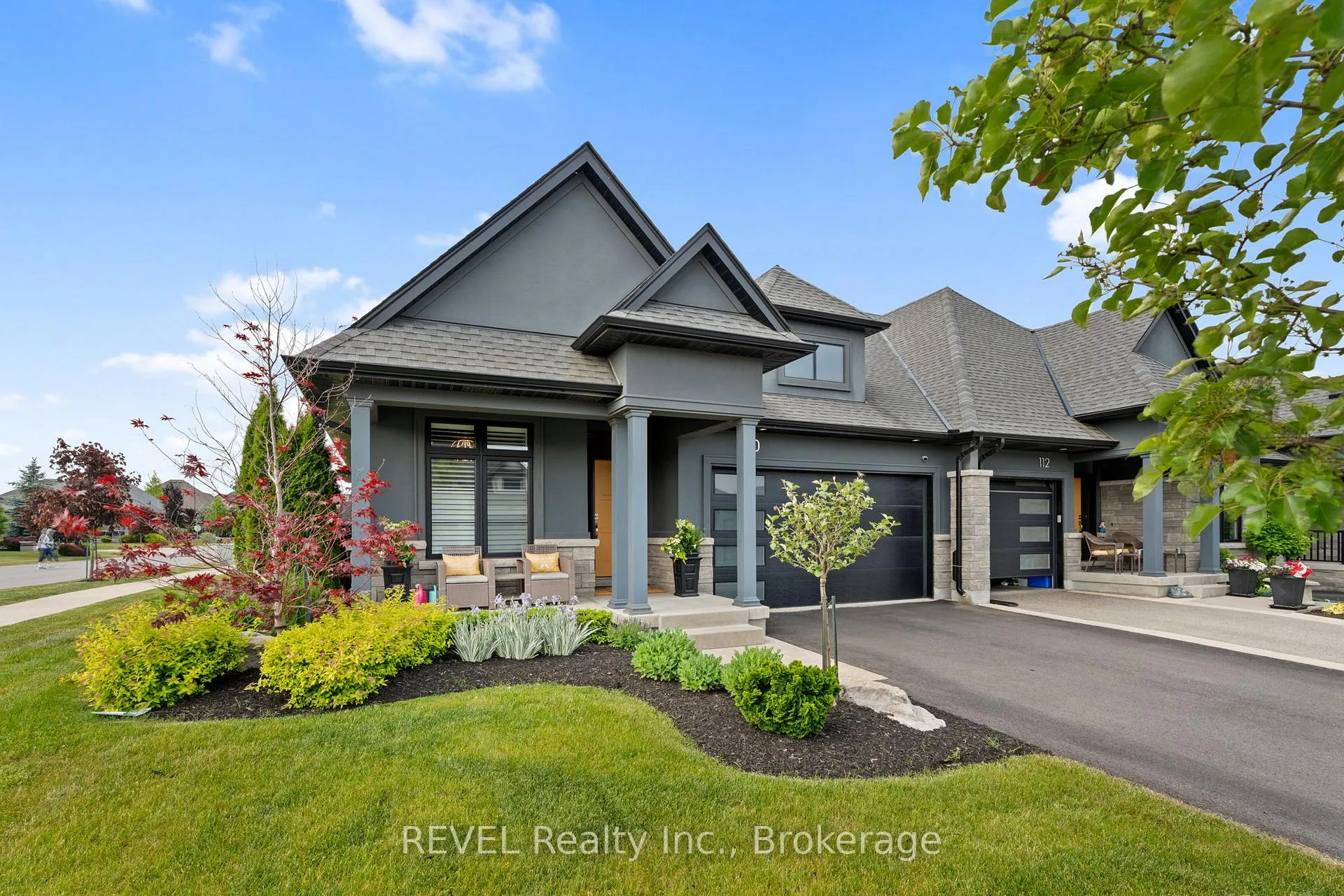 Photo 3 of 120 Carrick Trail, Welland, Hwy 406/Welland — HOMEH