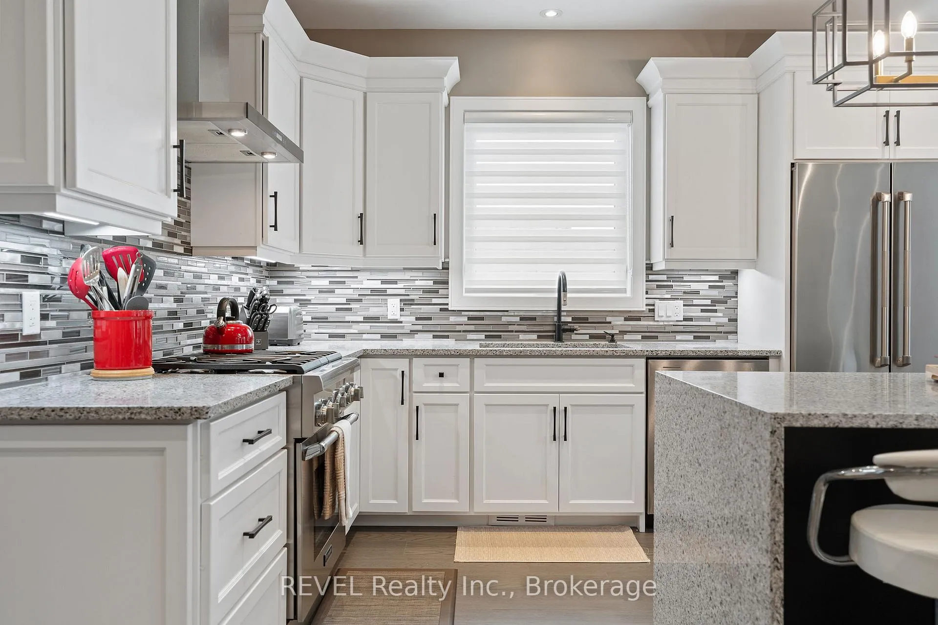 Photo 18 of 120 Carrick Trail, Welland, Hwy 406/Welland — HOMEH
