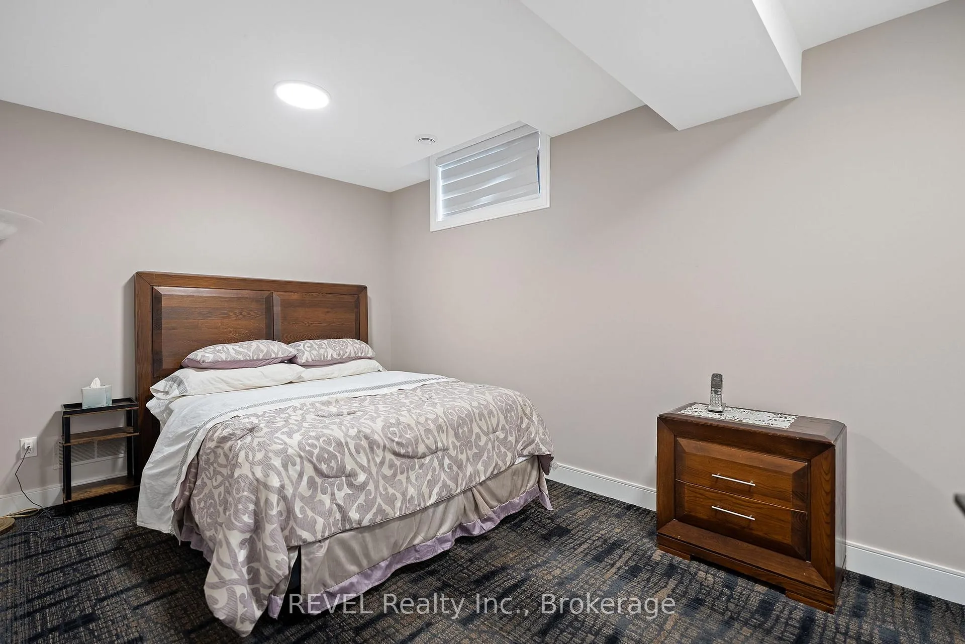 Photo 32 of 120 Carrick Trail, Welland, Hwy 406/Welland — HOMEH