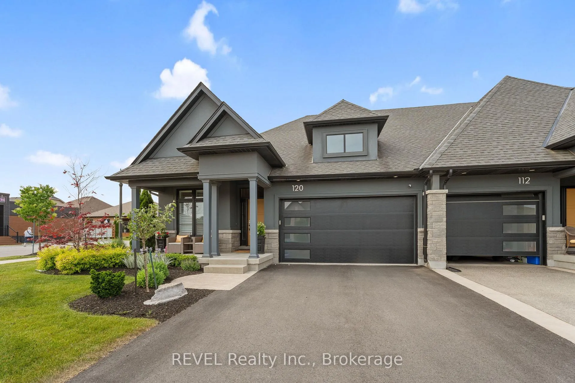 Photo 39 of 120 Carrick Trail, Welland, Hwy 406/Welland — HOMEH