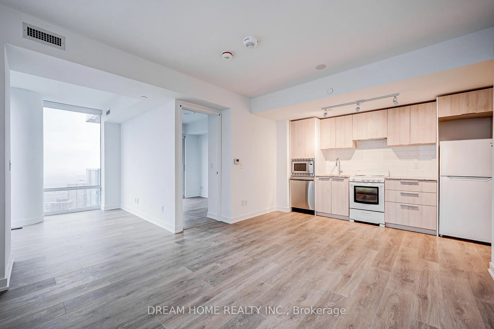 Photo 5 of Unit 4005, 501 Yonge Street, Toronto, Church-Yonge Corridor — HOMEH