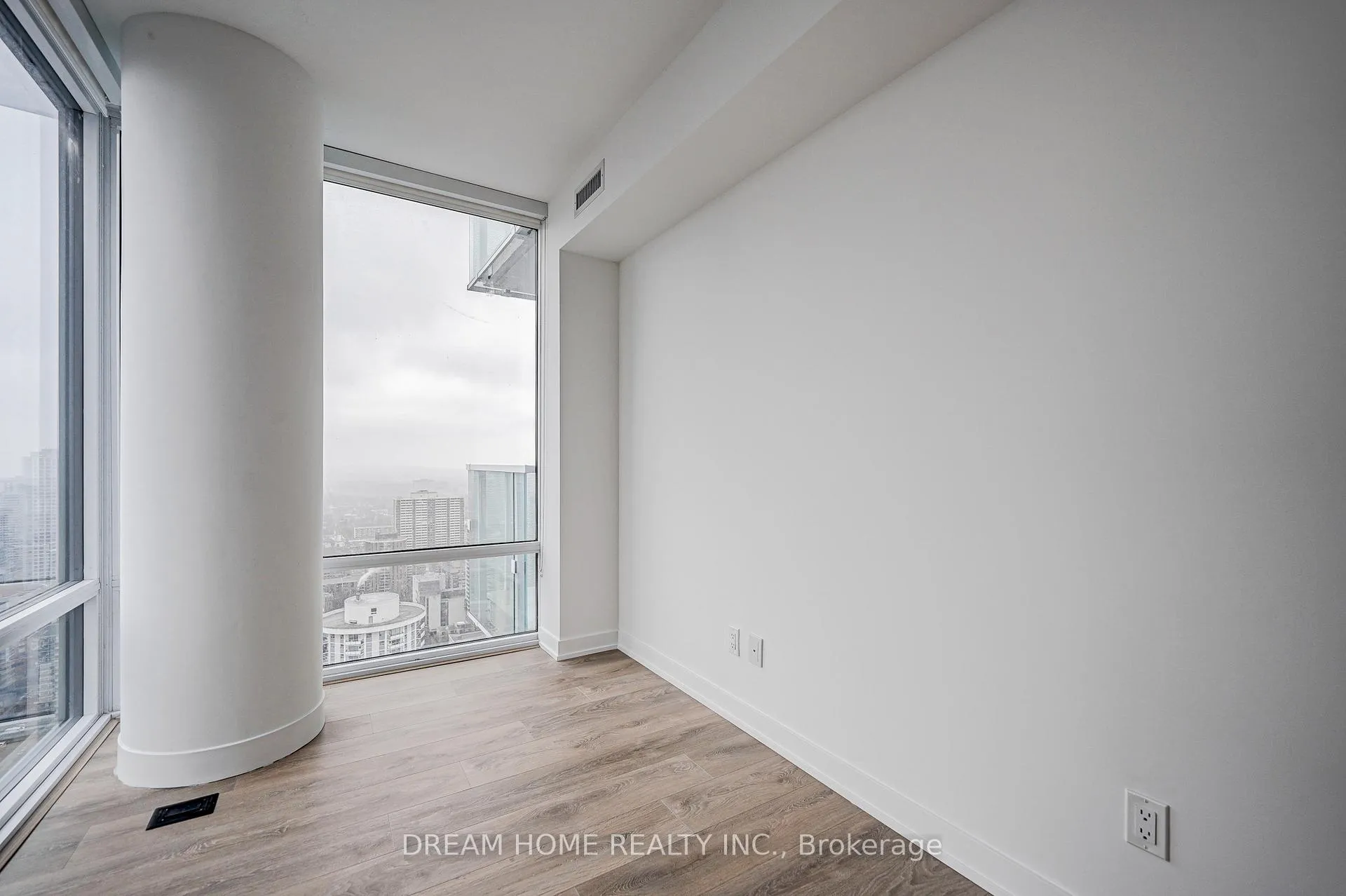 Photo 11 of Unit 4005, 501 Yonge Street, Toronto, Church-Yonge Corridor — HOMEH
