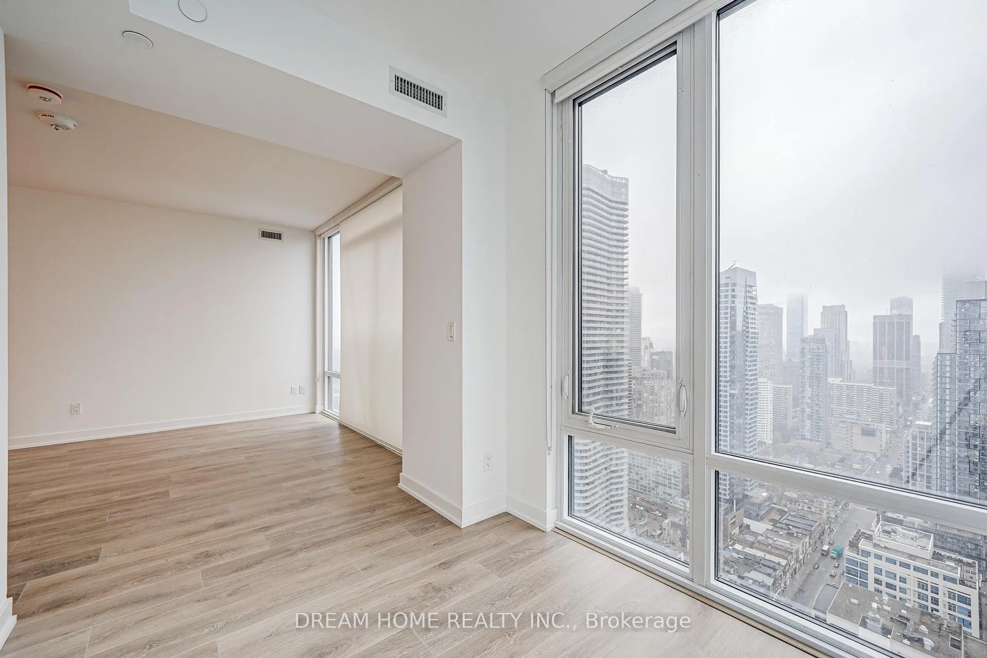 Photo 12 of Unit 4005, 501 Yonge Street, Toronto, Church-Yonge Corridor — HOMEH