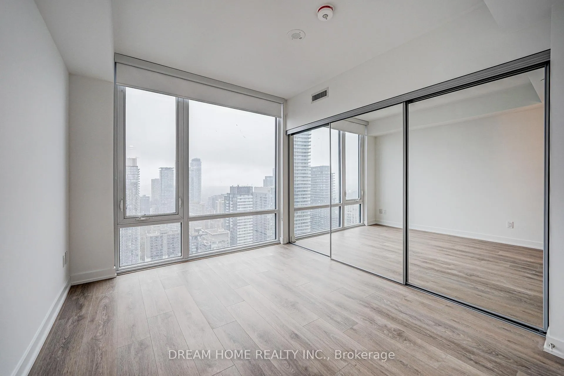 Photo 15 of Unit 4005, 501 Yonge Street, Toronto, Church-Yonge Corridor — HOMEH