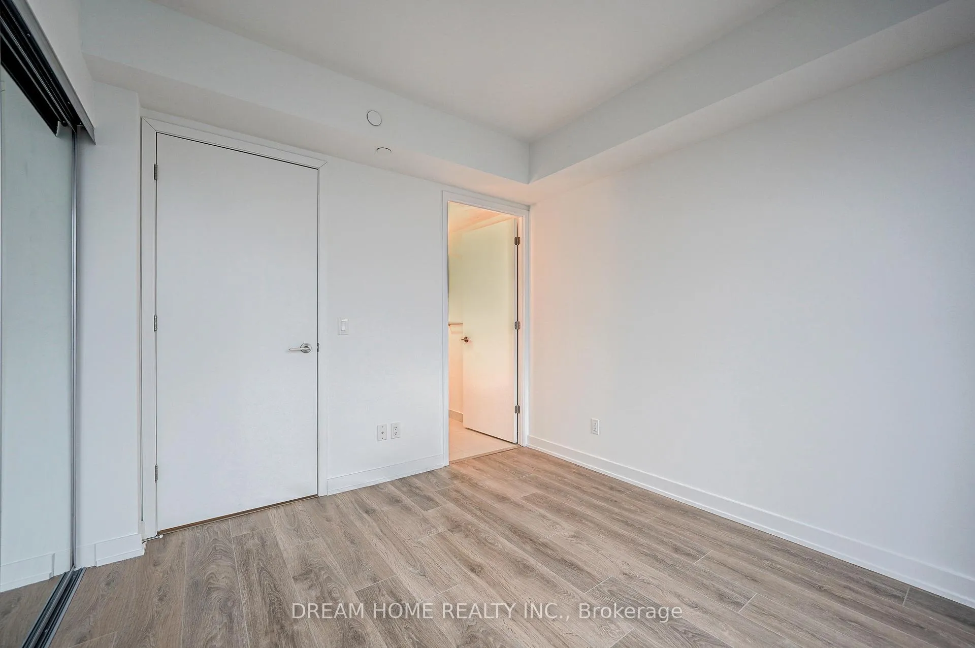 Photo 16 of Unit 4005, 501 Yonge Street, Toronto, Church-Yonge Corridor — HOMEH
