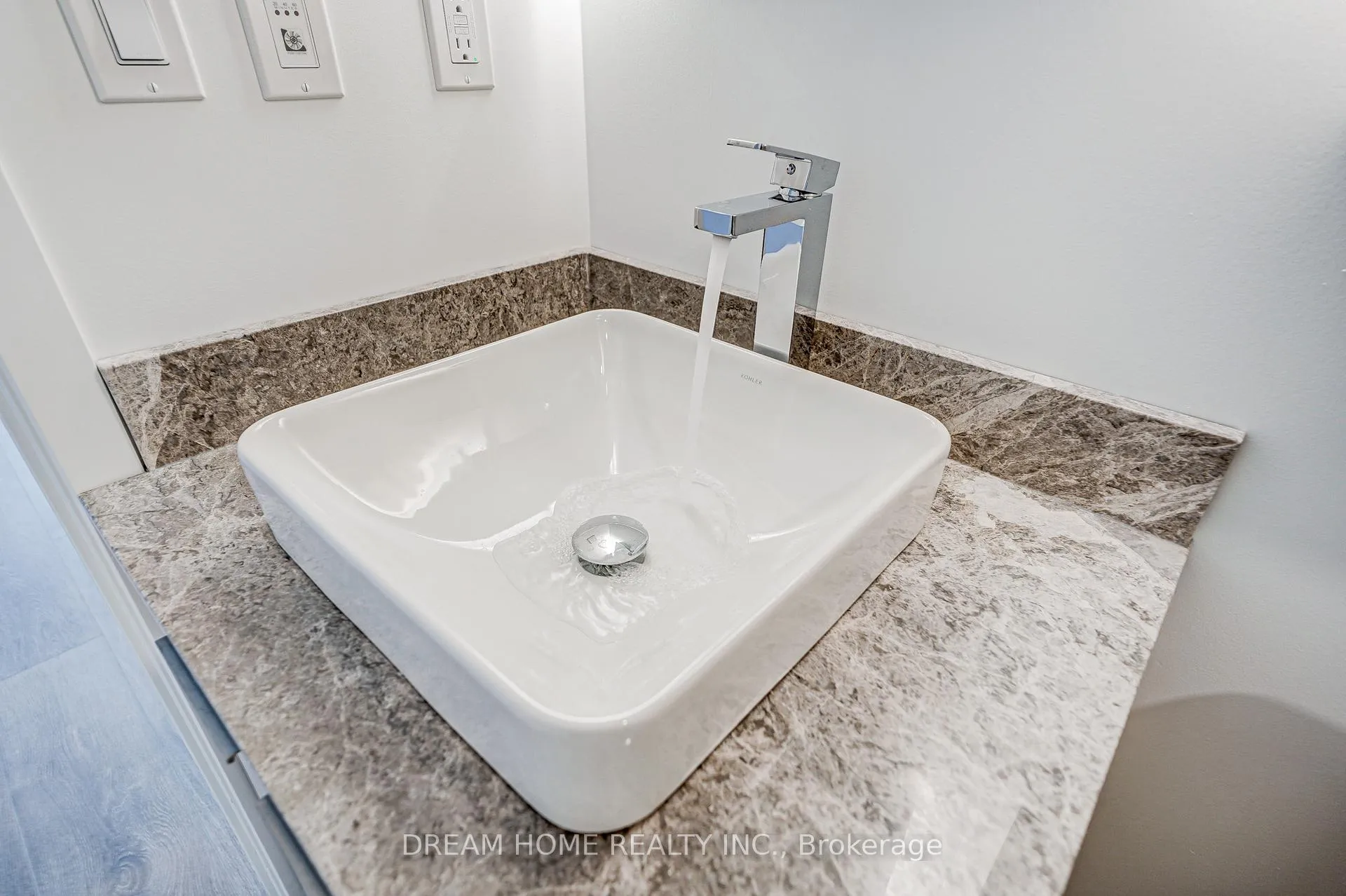 Photo 18 of Unit 4005, 501 Yonge Street, Toronto, Church-Yonge Corridor — HOMEH