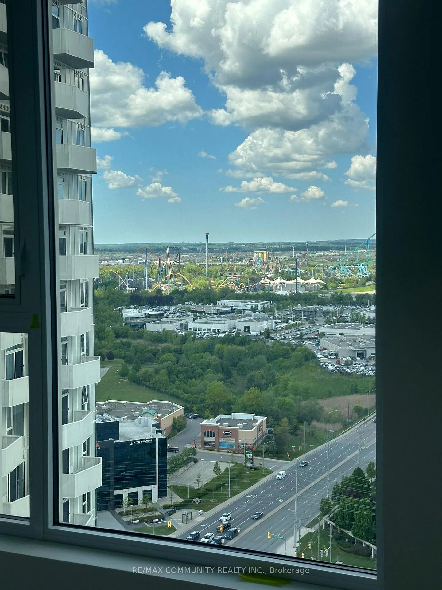Photo 2 of Unit 2504, 474 Caldari Road N, Vaughan, Concord — HOMEH