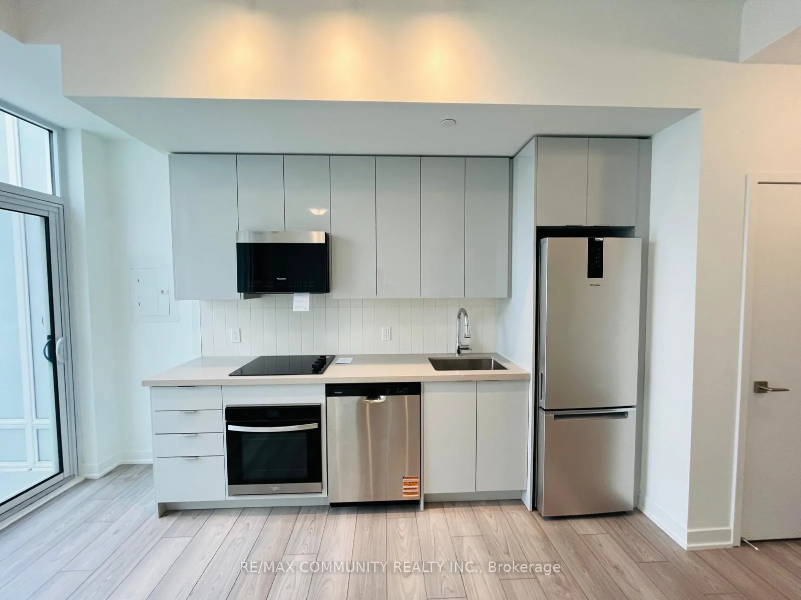 Photo 4 of Unit 2504, 474 Caldari Road N, Vaughan, Concord — HOMEH