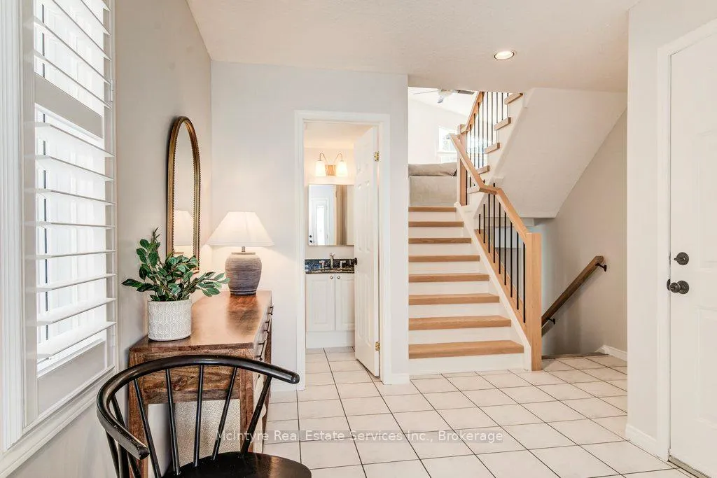 Photo 3 of 91 Glencliffe Court, Kitchener — HOMEH