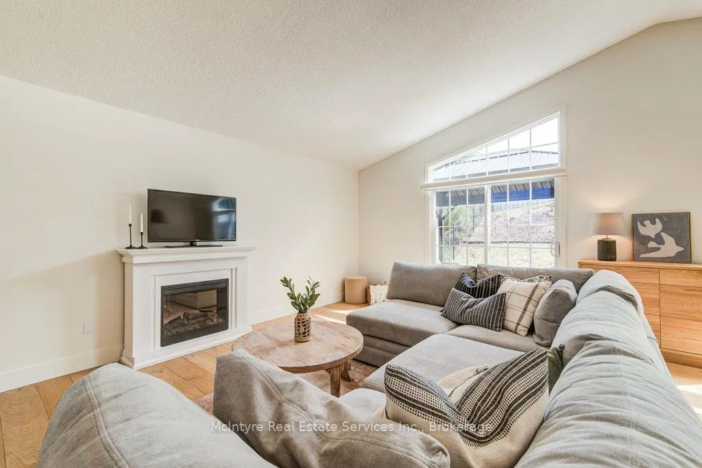 Photo 9 of 91 Glencliffe Court, Kitchener — HOMEH