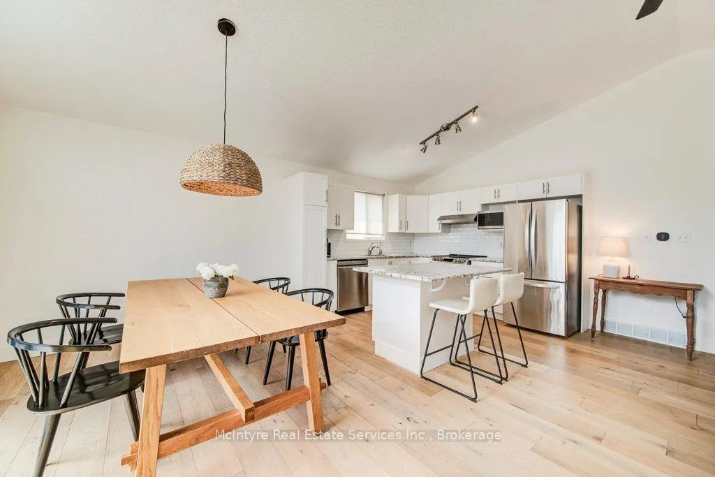 Photo 13 of 91 Glencliffe Court, Kitchener — HOMEH