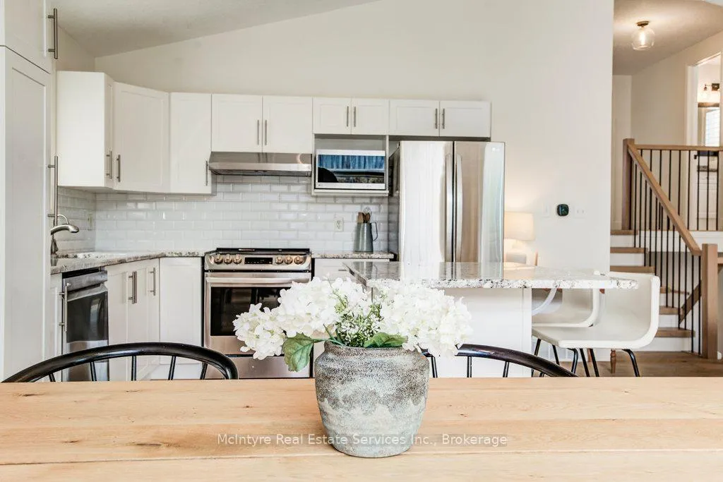 Photo 16 of 91 Glencliffe Court, Kitchener — HOMEH