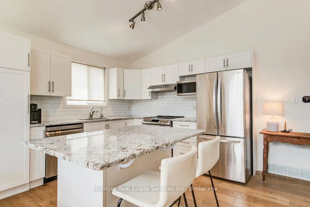 Photo 17 of 91 Glencliffe Court, Kitchener — HOMEH