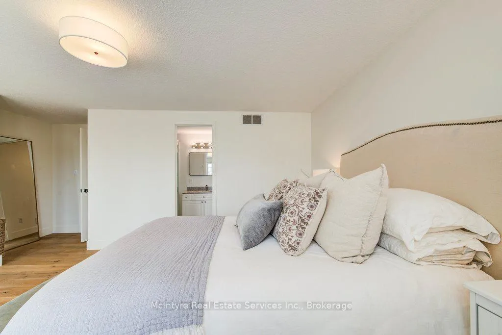 Photo 29 of 91 Glencliffe Court, Kitchener — HOMEH