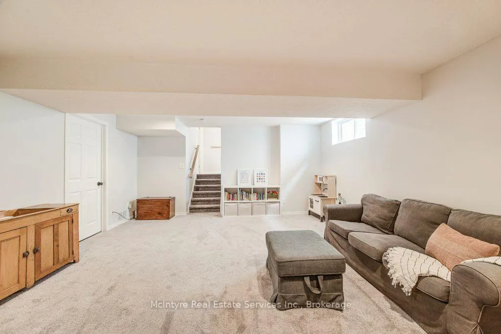 Photo 35 of 91 Glencliffe Court, Kitchener — HOMEH