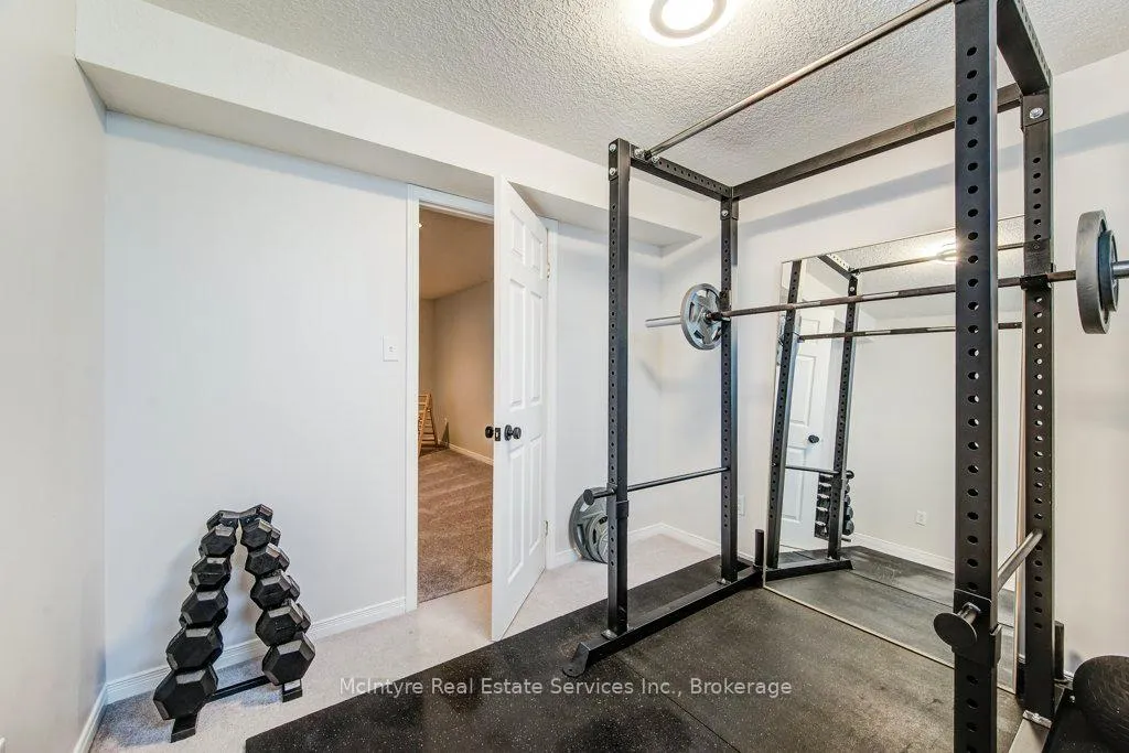 Photo 36 of 91 Glencliffe Court, Kitchener — HOMEH