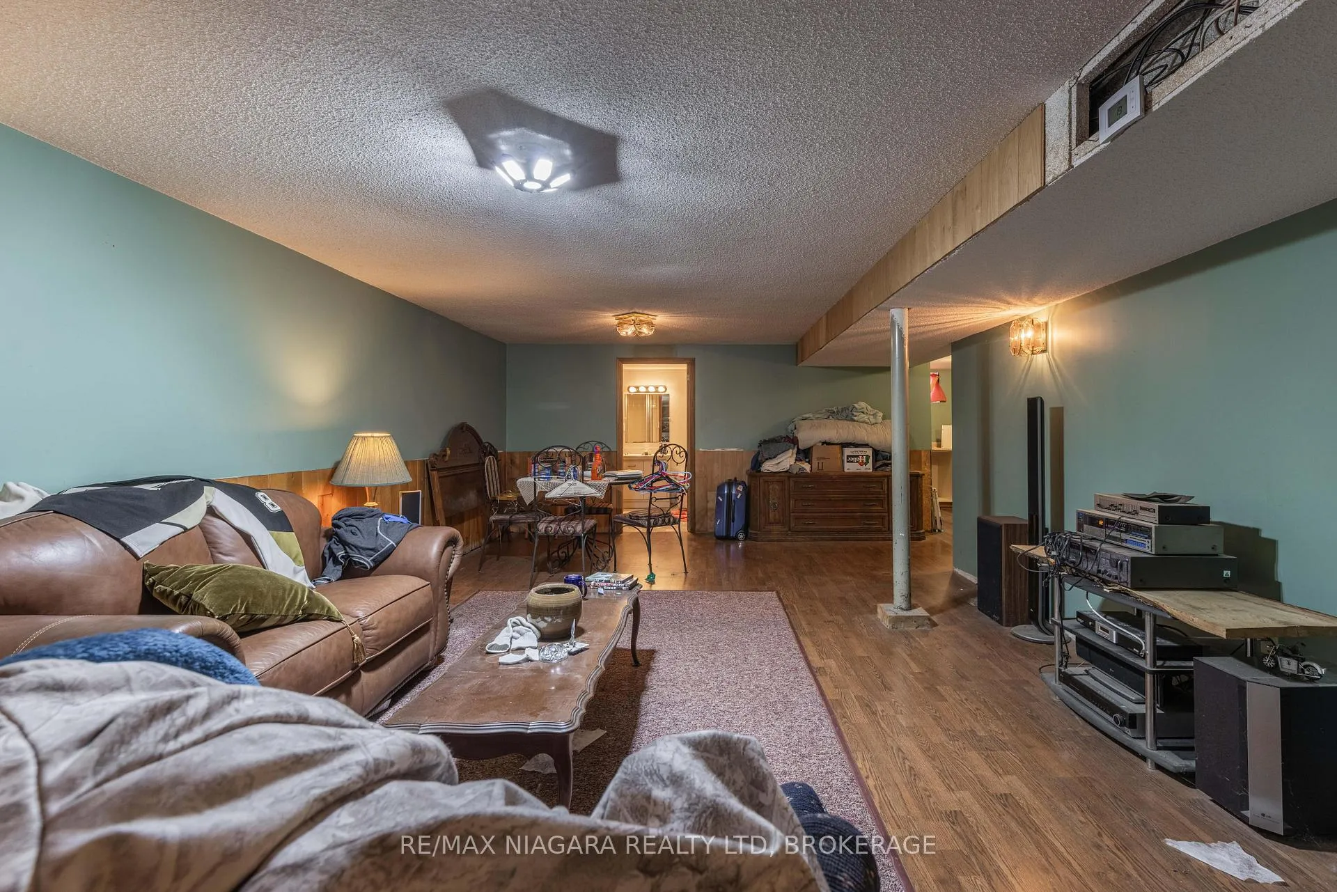 Photo 14 of 6438 Wendy Drive, Niagara Falls, Oldfield — HOMEH